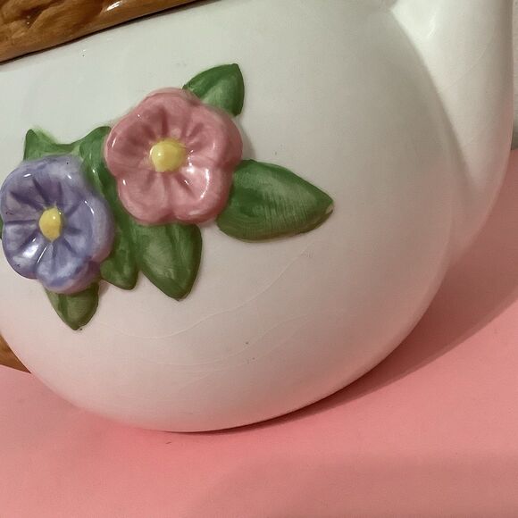 Vintage Retro Cottagecore Spring Birds Nest Bluebird Floral Novelty Tea Pot - Picture 4 of 6